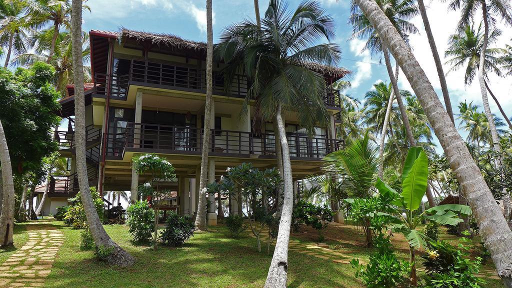 Seven Turtles Hotel Tangalle Exterior photo