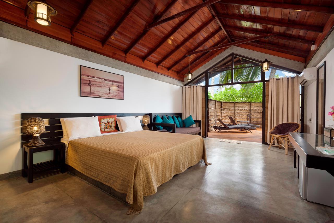 Seven Turtles Hotel Tangalle Exterior photo